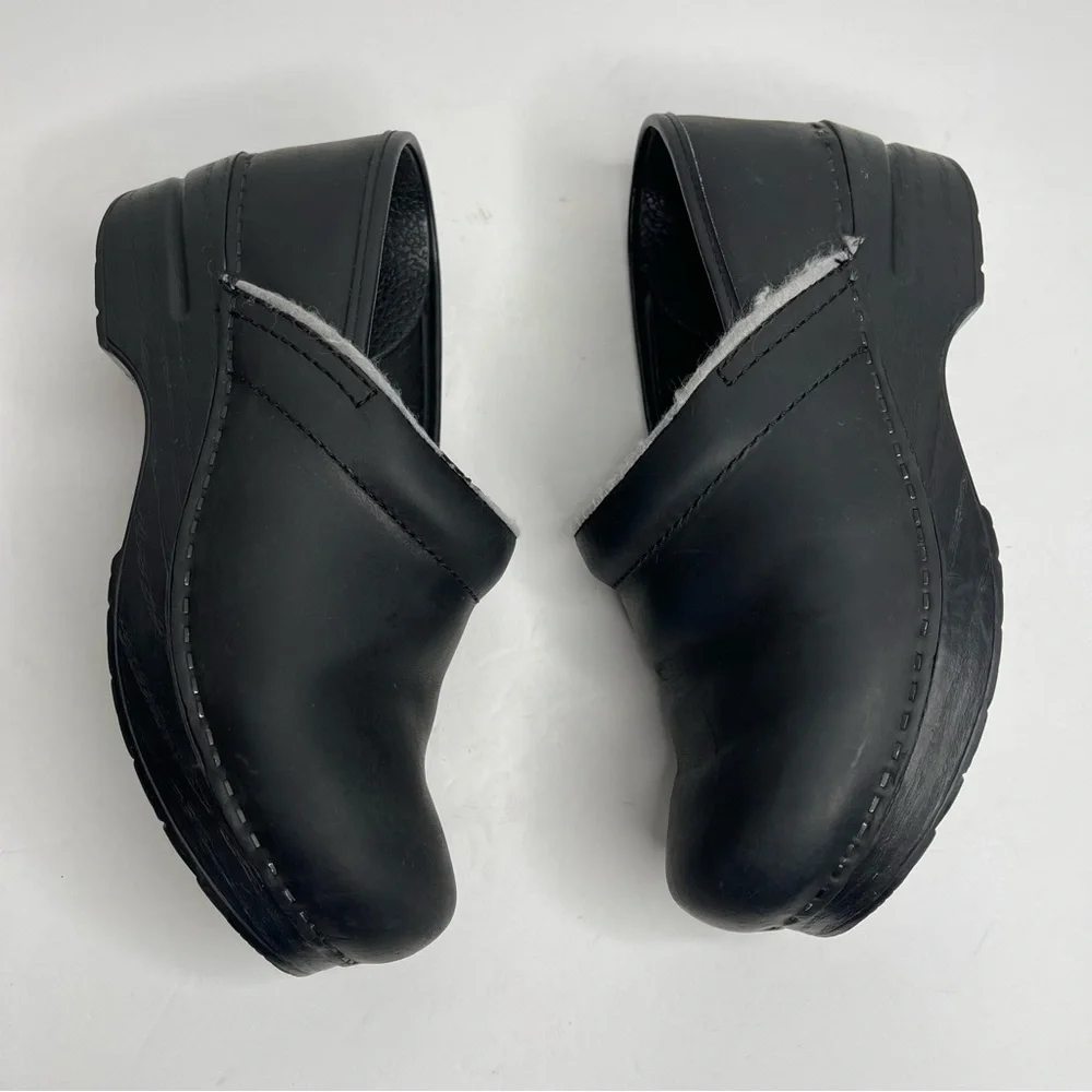 DANSKO Black Professional Nursing Sherpa Trim Slip On Clog Black Size 37
